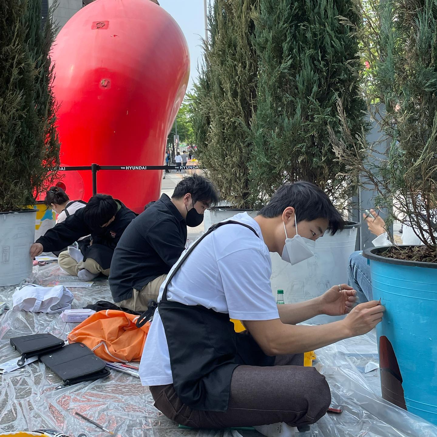 신촌 현대백화점 드로잉 콜라보